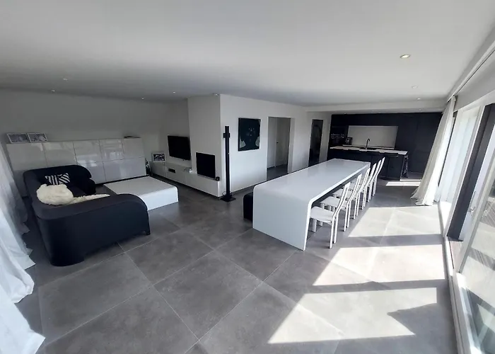 The White Villa